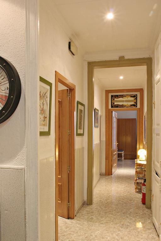 Hostal Aribau Barcelona Eksteriør billede