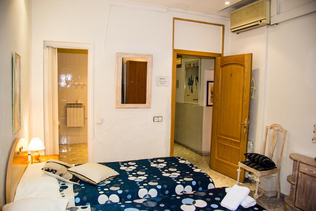 Hostal Aribau Barcelona Eksteriør billede