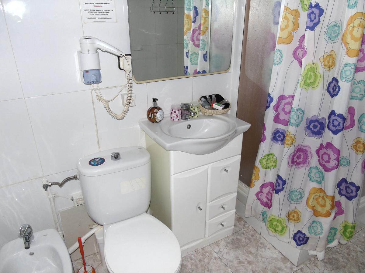 Hostal Aribau Barcelona Eksteriør billede